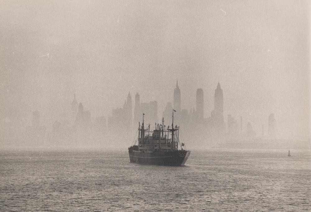 italian immigrants arriving by boat
